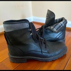 Merrell Women’s Legacy Lace Waterproof Boots